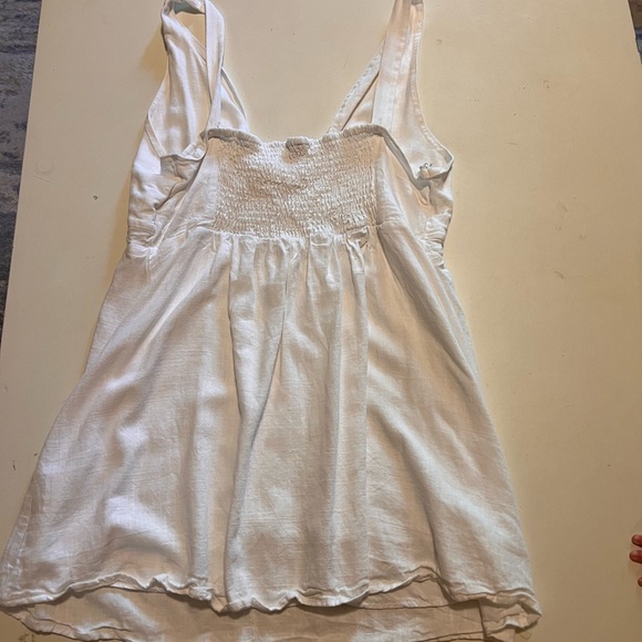 Francesca’s Miami white keyhole minidress - Picture 3 of 4